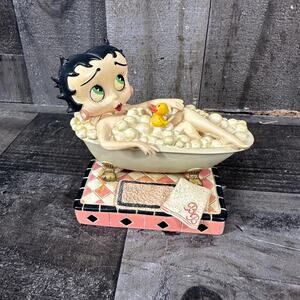 BETTY BOOP FIGURINE "‎ BATHING BETTY " Collector Figurine